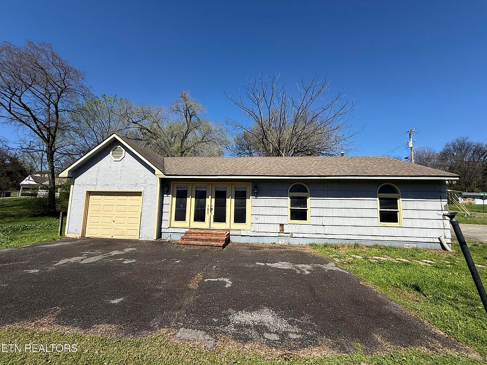 1st image of 1401 Crocus Ln