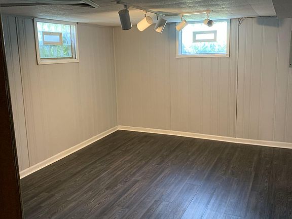 5th image of 6419 N Park Ave