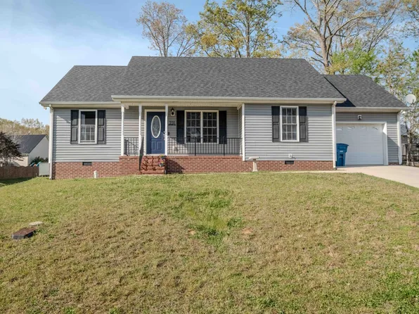 231 Indian Springs Cir, Manchester, TN 37355