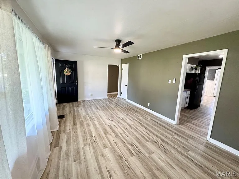 312 Joy Dr — Photo 7