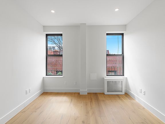 5th image of 82-86 W Washington Pl #2E