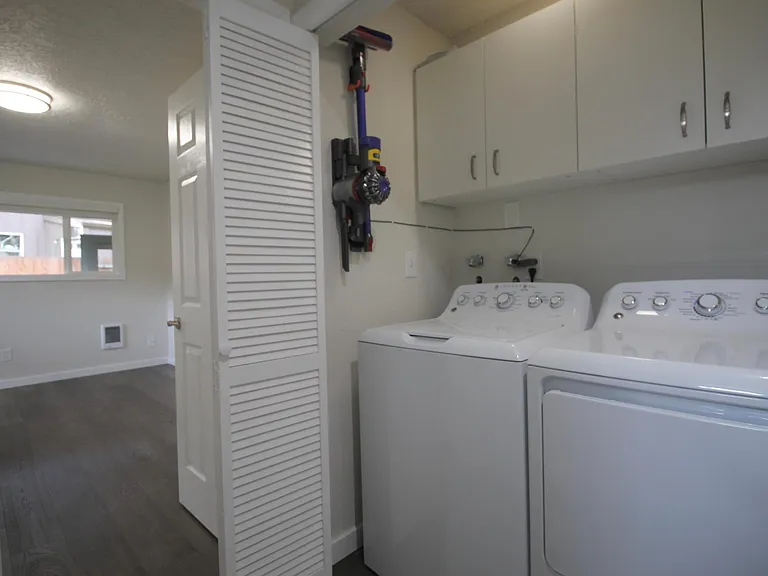 6515 SW Terri Ct — Photo 9