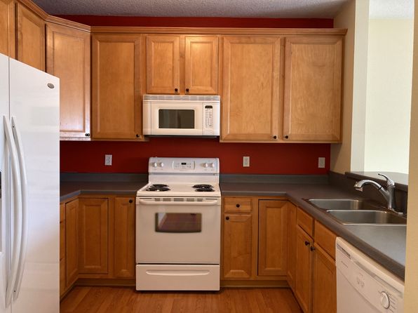 2329 Bristol Dr Unit 204