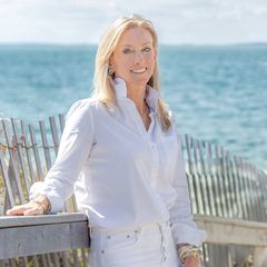 Jennifer C Wilson
