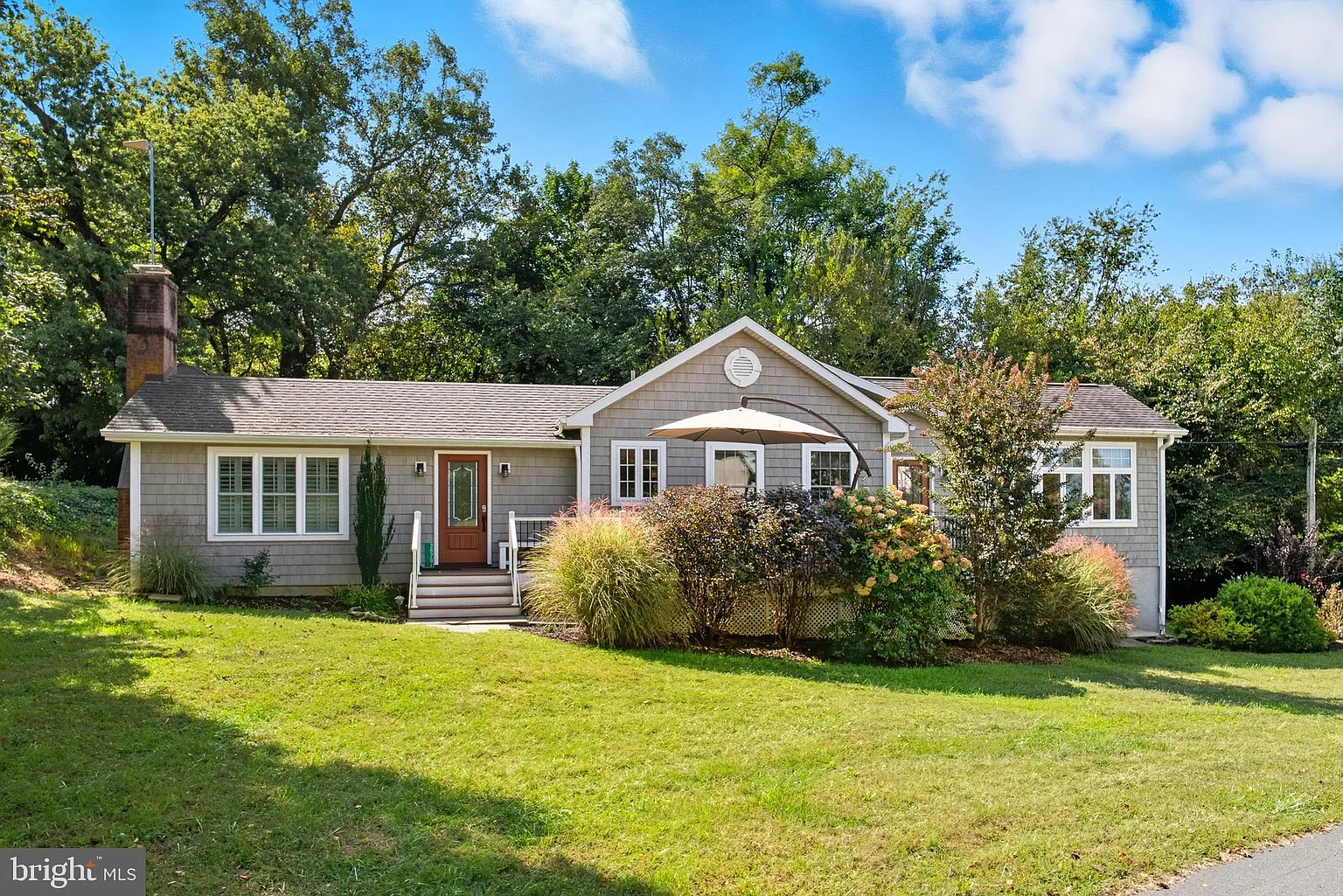 28781 Valley Rd photo 1