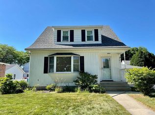 224 Orchard Rd, Kohler, WI 53044