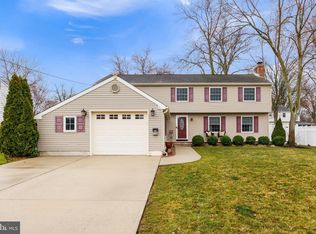 135 Old Carriage Rd, Cherry Hill, NJ 08034