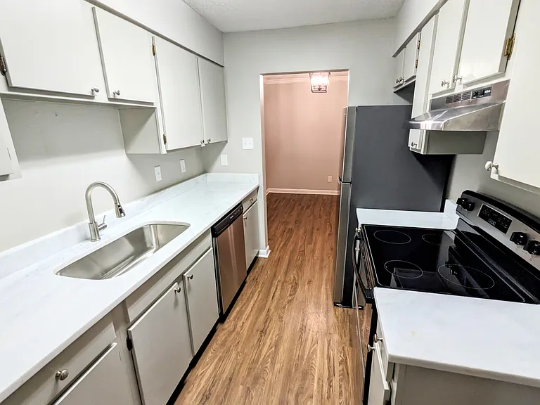 1701 Lobdell Ave #71 — Photo 2