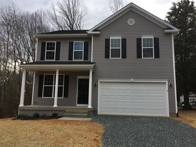 327 Stratford Cir, Locust Grove, VA, 22508