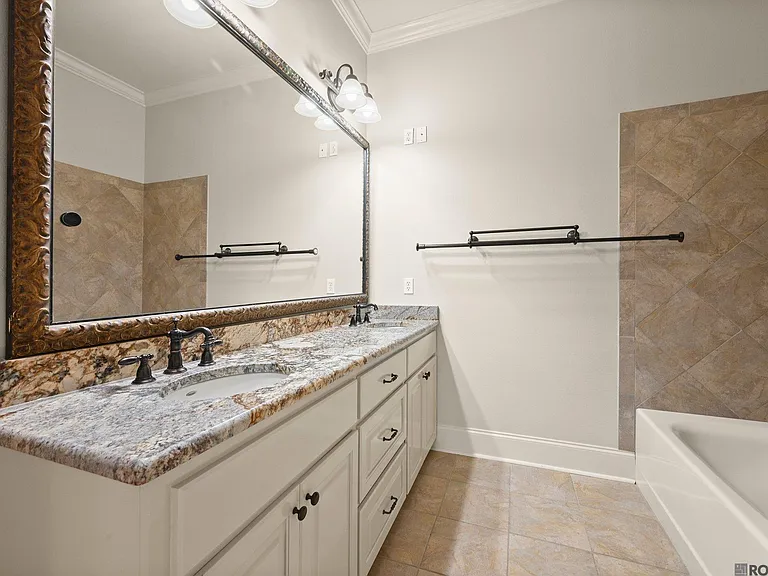 8133 Willow Grove Blvd — Photo 34