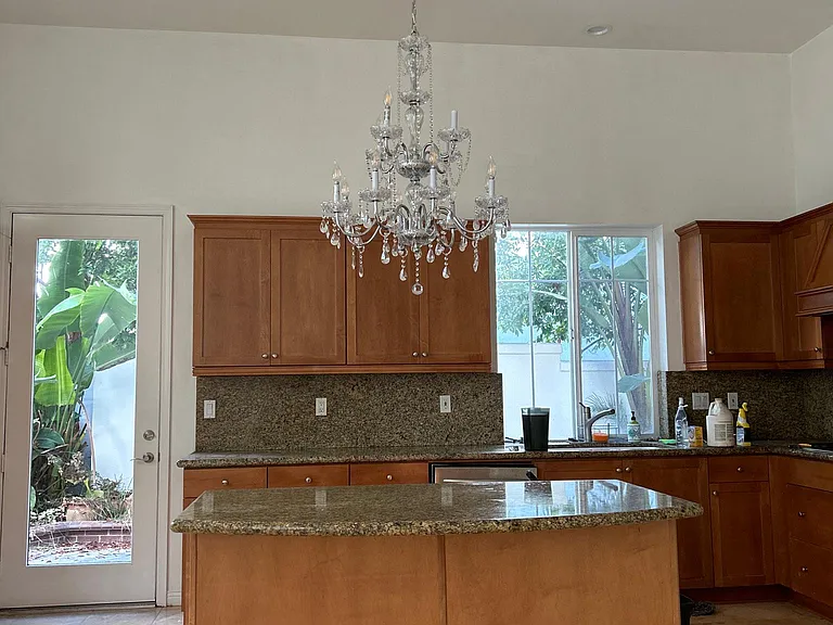 5854 Kiyot Way — Photo 4