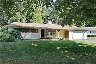 1st image of 33 Parkridge Dr