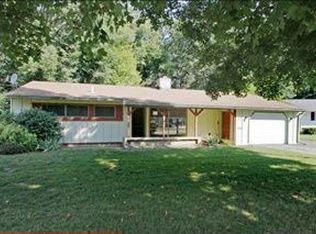 33 Parkridge Dr, Battle Creek, MI 49037