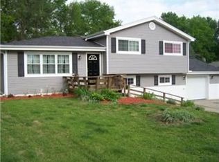 5705 S 17th St, Saint Joseph, MO 64504