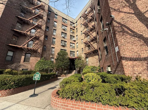 83-55 Woodhaven Boulevard #2B, Woodhaven, NY 11421