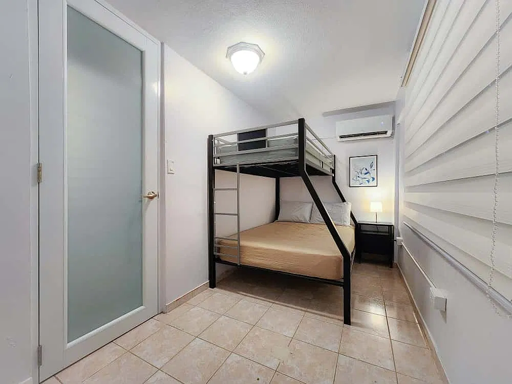 2 bed, 900 sqft, $1,100 — Photo 3