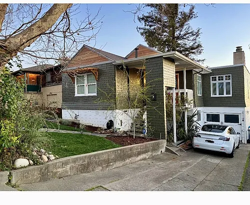 185 C St Photo 1