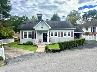1023 Ridge Ave NW, Norton, VA 24273