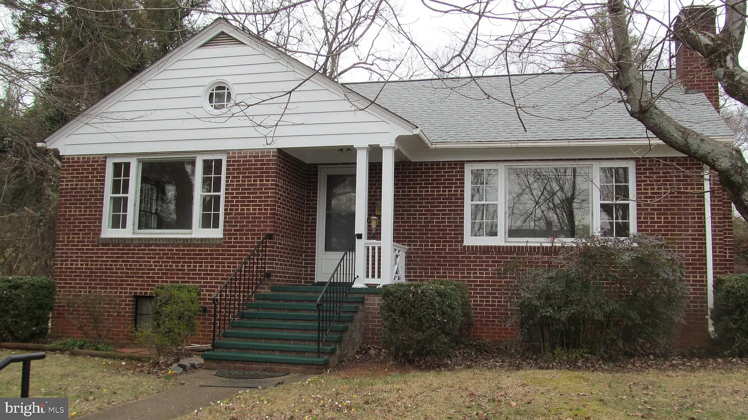 221 Dabney St photo 1
