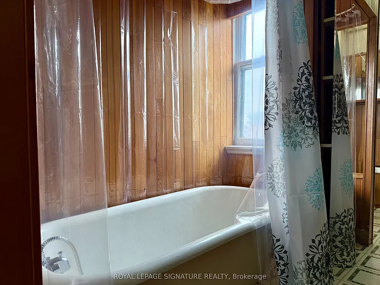 12 Hemlock Ave — Photo 17