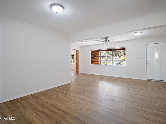 2nd image of 14936 Angela Dr