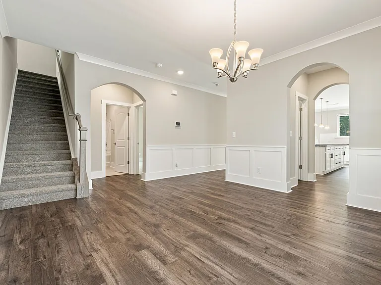 220 Curling Creek Dr — Photo 3
