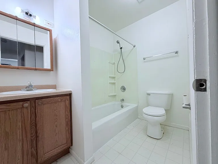 Independence Park Townhomes — Photo 22