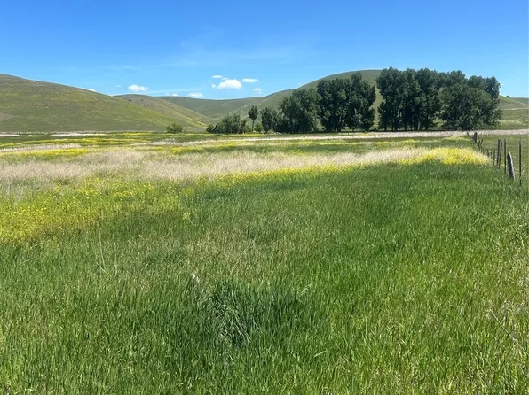 46624 Valley View Rd, Ronan, MT 59864