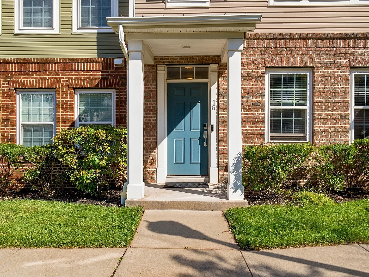 3 bed, 2.5 bath, 2031 sqft, $4,650 — Photo 4
