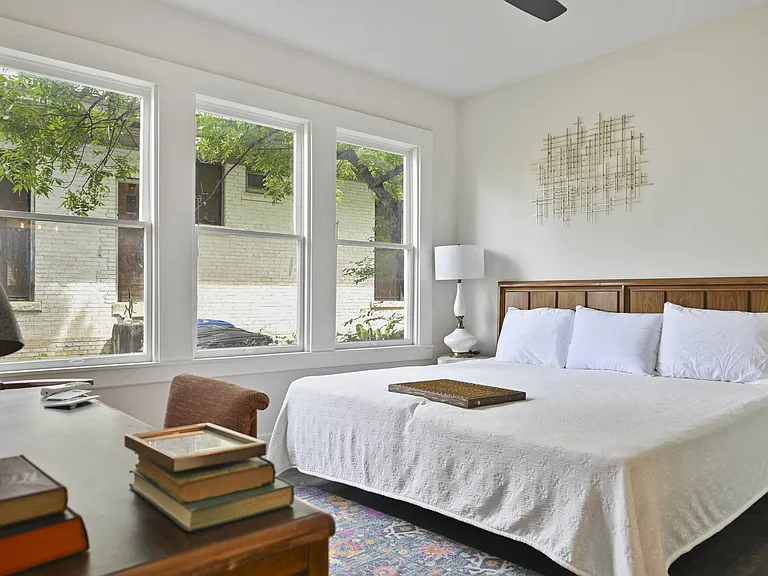 230 Adams St #2 — Photo 7