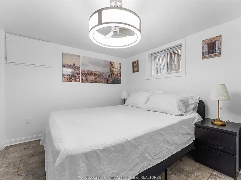 1229 Chilver Rd — Photo 8