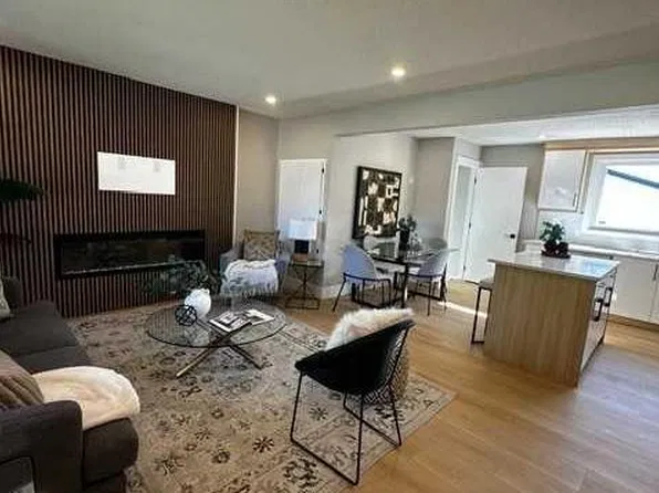 635 N 104th Ave SW, Calgary, AB T2W 0A4