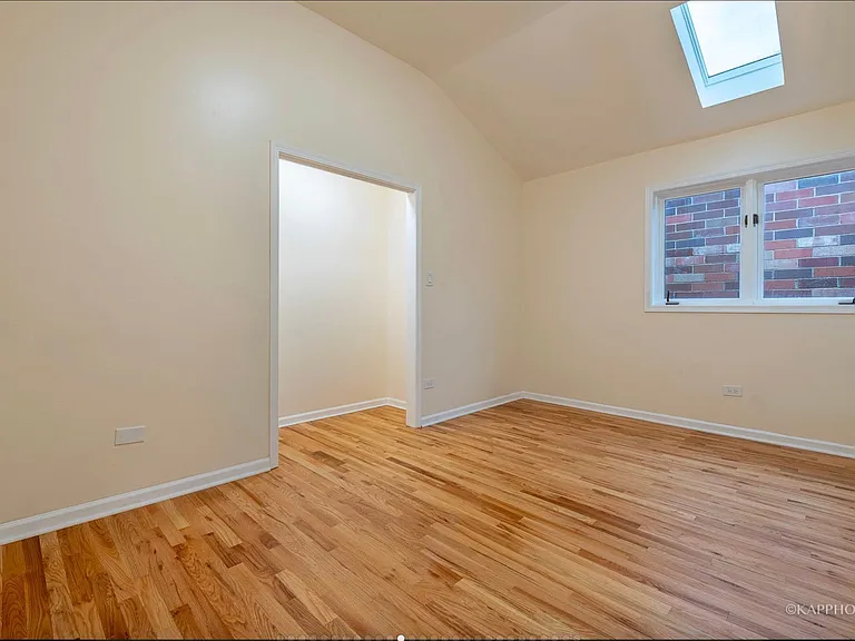 2435 W Polk St #3 — Photo 11