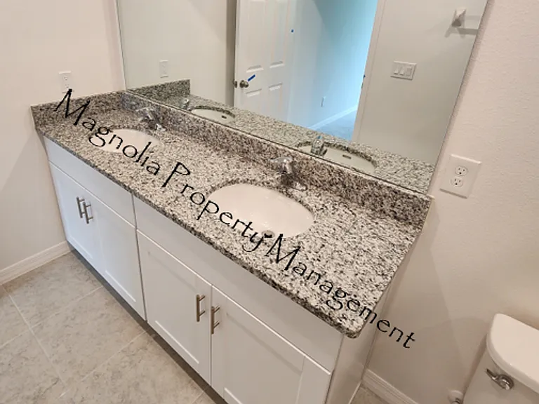 768 Richmond Estate Ave — Photo 6