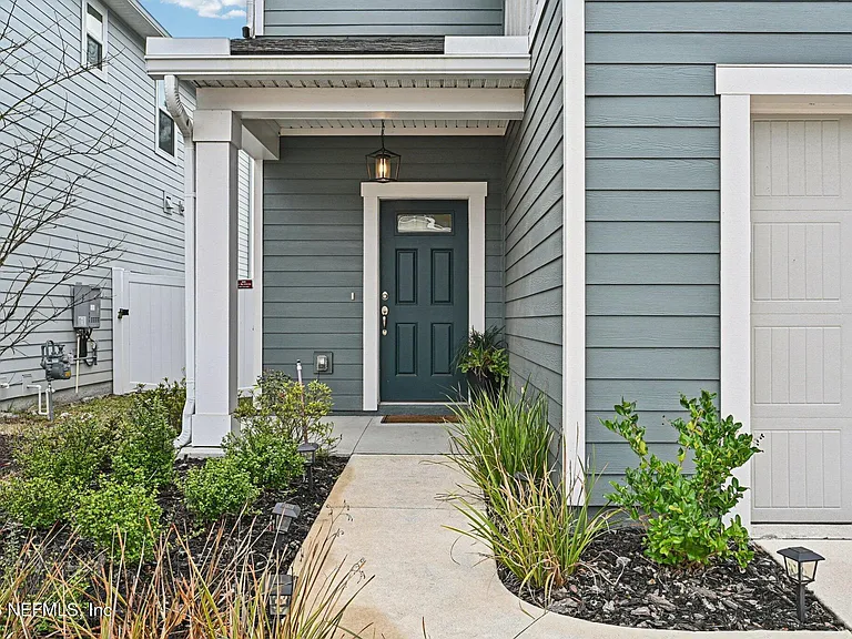 13019 Holsinger Blvd — Photo 4