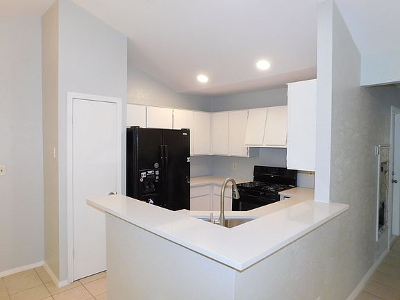 3rd image of 2606 Garrettson Dr