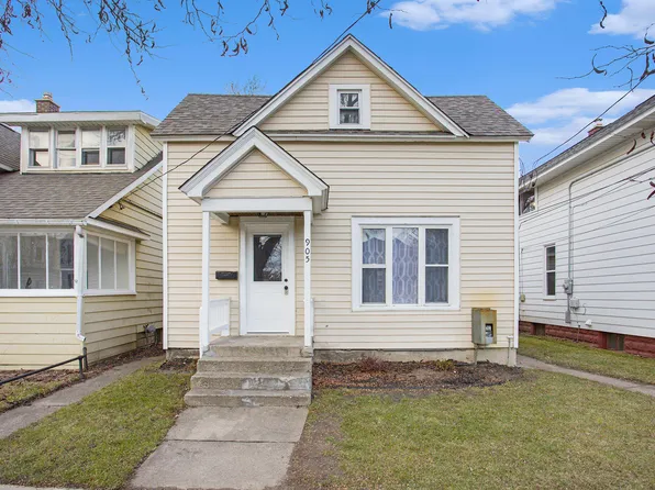 905 Courtney St NW, Grand Rapids, MI 49504