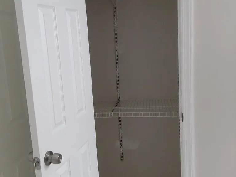 432 Ashley St — Photo 14