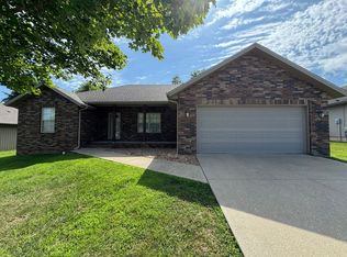 1658 N Pigeon Rd, Nixa, MO 65714