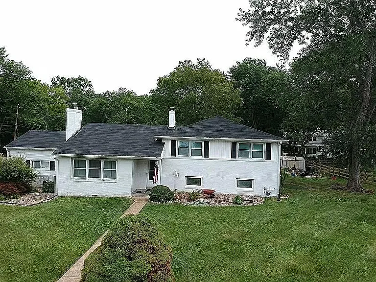 90 Dakota Ave — Photo 4
