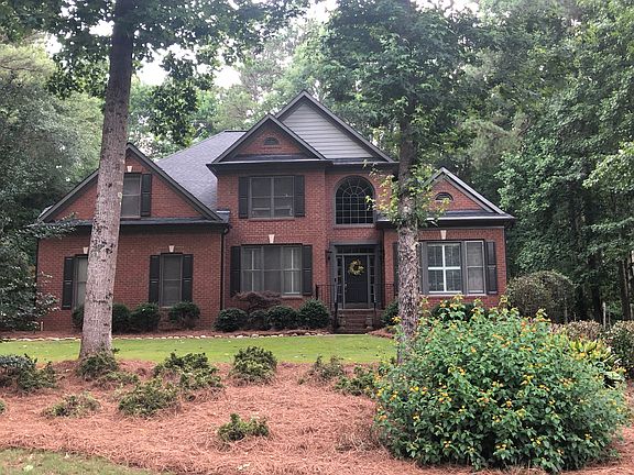 Recently painted exterior 