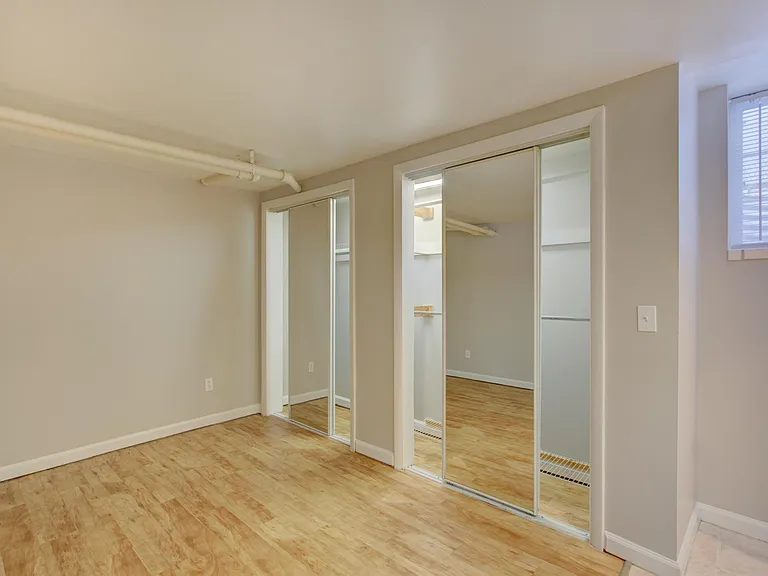 1042 N Marion St #6 — Photo 9