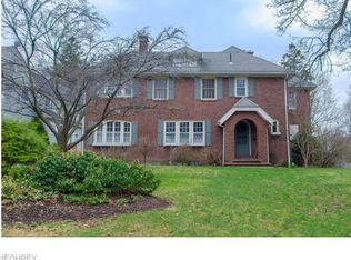 1244 Sunset View Dr, Akron, OH 44313