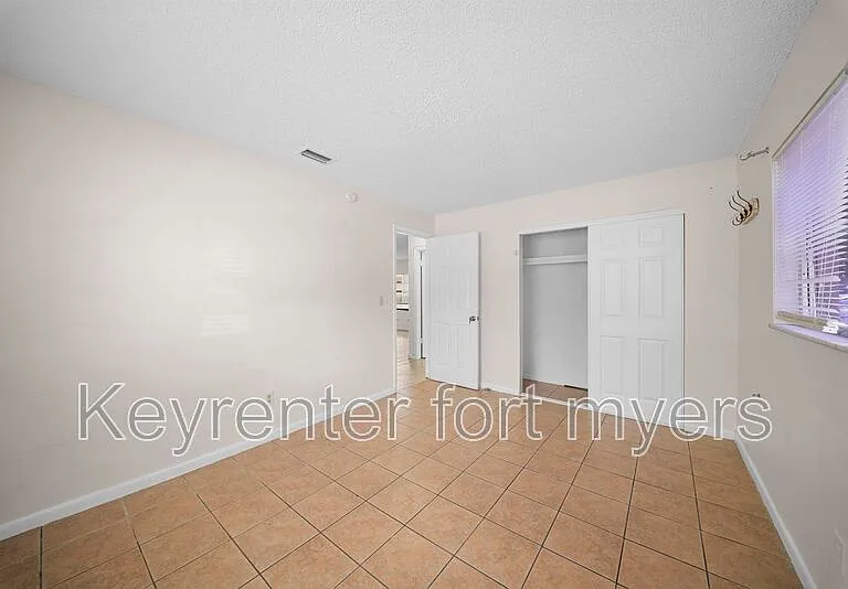 5551 5th Ave — Photo 12