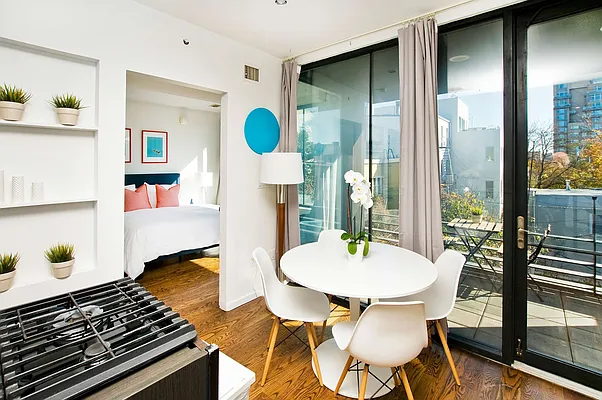 Rented by NOVO | media 24