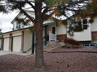 7425 Foxglove Ct, Colorado Springs, CO 80911