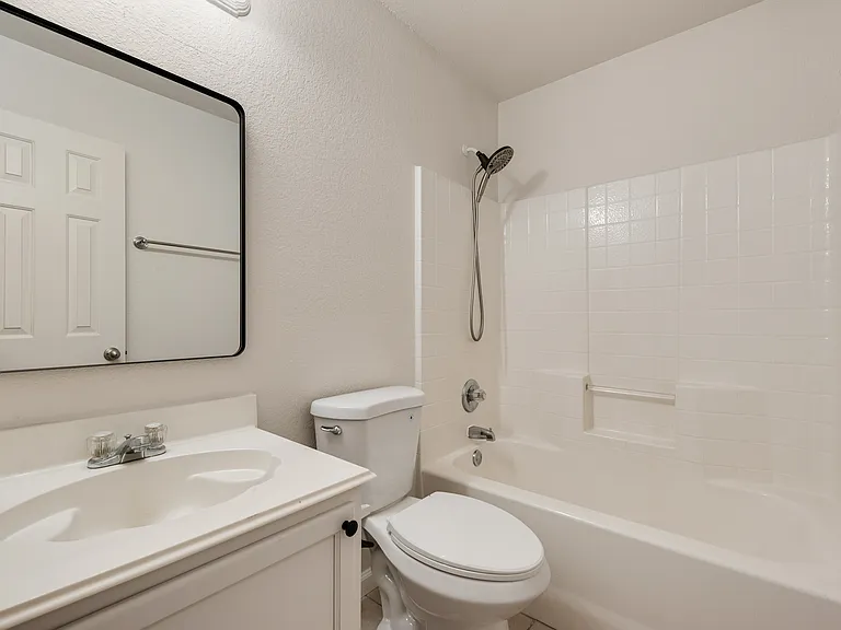 7437 Diamond Springs Trl — Photo 8