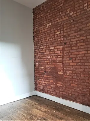 Rented by The Hamilton Group | media 9