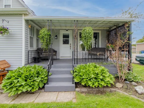 100 Taylor Ave, Chatham Kent, ON N7L 2T8