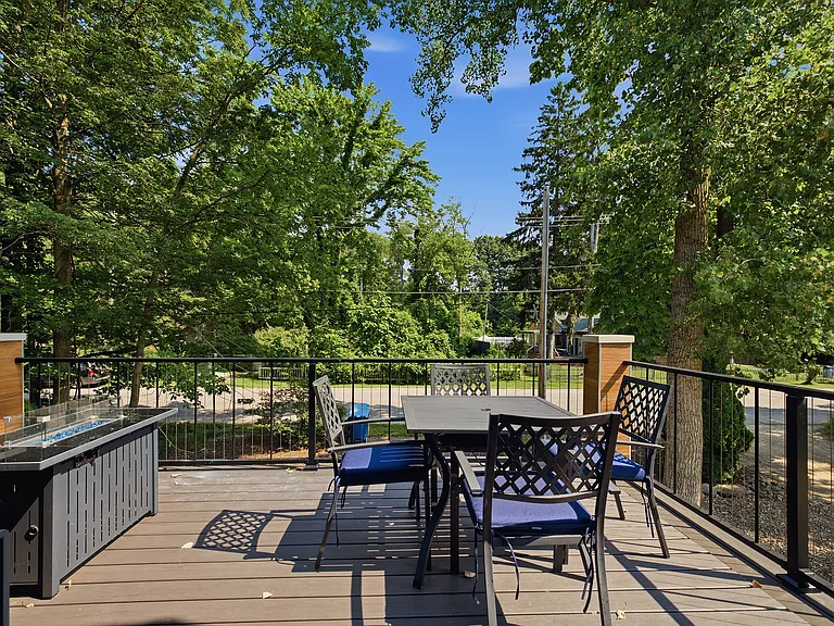 10024 Town Line Rd — Photo 5